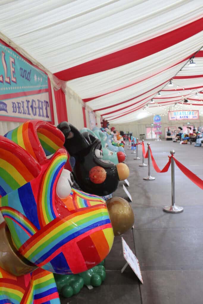 gromit unleashed the greatest dog show on earth sculptures