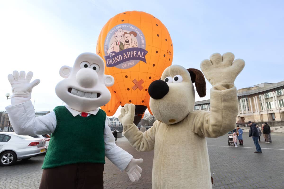 Wallace & Gromit's Rocket Air Balloon