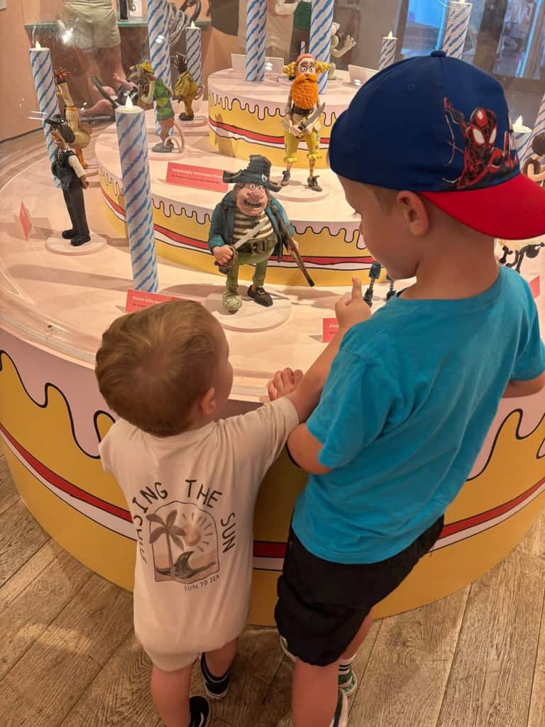 A photo of Rowan and his sibling.
